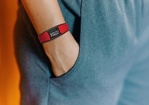 Smart Fit Sporty Fitness Tracker and Waterproof Swimmers Watch Pung.G